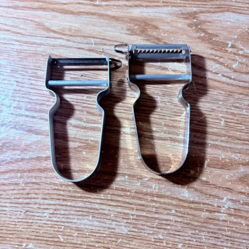 Star Zena Swiss Metal Vegetable Peeler Eye Remover Switzerland Lot of 2